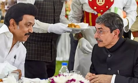 குடியரசு தின தேநீர் விருந்தில் பங்கேற்க வருமாறு முதல்-அமைச்சர் மு.க.ஸ்டாலினுக்கு கவர்னர் ஆர்.என்.ரவி அழைப்பு