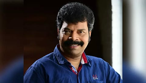 நகைச்சுவைக்கு தாவிய வில்லன் நடிகர்