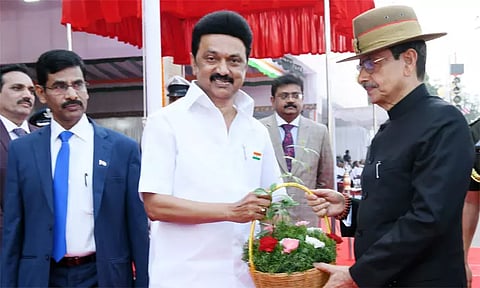 கவர்னர் அளிக்கும் தேநீர் விருந்தில் பங்கேற்கிறார் முதல்-அமைச்சர் மு.க.ஸ்டாலின்...!