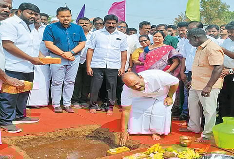 நந்திவரம்-கூடுவாஞ்சேரி நகராட்சி அலுவலகத்துக்கு ரூ.3½ கோடியில் புதிய கட்டிடம் கட்டும் பணி