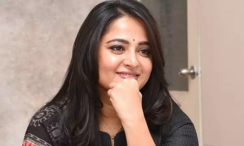 தயாரிப்பாளரிடம் நடிகை அனுஷ்கா பெயரில் மோசடி