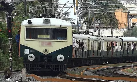 பராமரிப்பு பணி காரணமாக மின்சார ரெயில் சேவையில் மாற்றம்...!