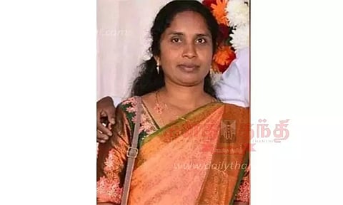 வாங்கி கொடுத்த கடனை தோழிகள் கட்டாமல் ஏமாற்றியதால் விஷம் குடித்து பெண் தற்கொலை