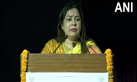 மத்திய மந்திரி மீனாட்சி லேகி கிரீஸ் நாட்டிற்கு 2 நாட்கள் சுற்றுப்பயணம்