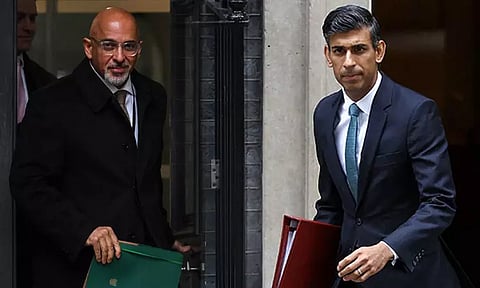 இங்கிலாந்தில் ஆளுங்கட்சி தலைவரை நீக்கினார், ரிஷி சுனக்