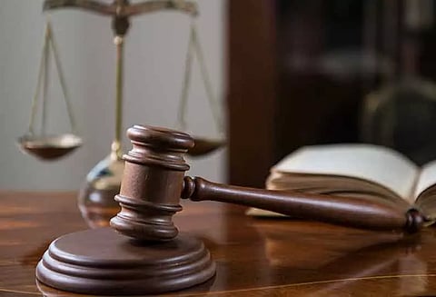 பள்ளி மாணவியை கடத்தி பாலியல் பலாத்காரம்:தையல் தொழிலாளிக்கு 10 ஆண்டு சிறைசேலம் கோர்ட்டு தீர்ப்பு