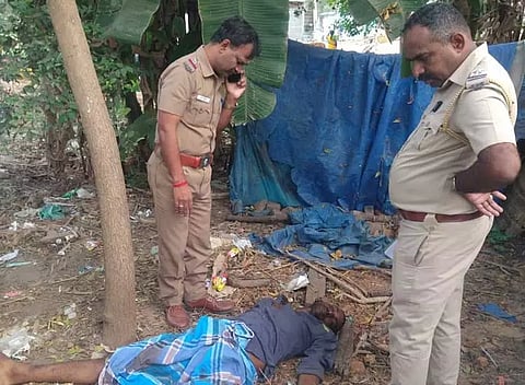 விழுப்புரம் அருகே வாலிபர் வெட்டிக் கொலை யார் அவர்? போலீசார் தீவிர விசாரணை