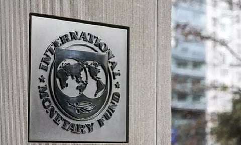 பாகிஸ்தான் பெறும் கடன் அனைத்தும் ராணுவ உயரதிகாரிகள் கைகளுக்கே போய் சேருகிறது: சர்வதேச நாணய நிதியம்