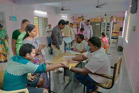 மாற்றுத்திறனாளிகளுக்கு மருத்துவ முகாம்