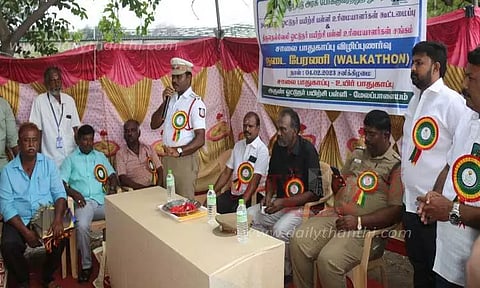 சாலை பாதுகாப்பு விழிப்புணர்வு நிகழ்ச்சி