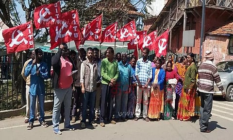 சி.ஐ.டி.யு. தொழிற்சங்கத்தினர் ஆர்ப்பாட்டம்