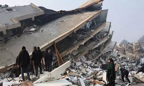 எங்கு திரும்பினாலும் மரண ஓலங்கள்: துருக்கி, சிரியாவில் 8 ஆயிரத்தை தாண்டிய பலி எண்ணிக்கை