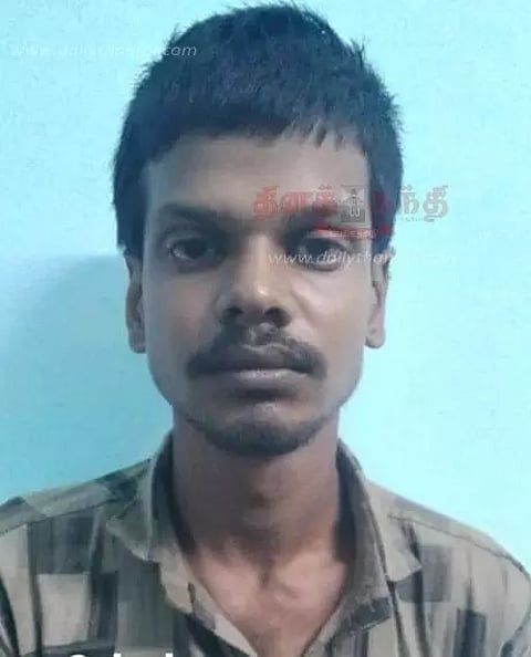 ஆரல்வாய்மொழி அருகேவேன் திருடிய வாலிபர் கைது