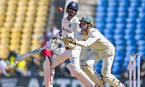 பார்டர் - கவாஸ்கர் டெஸ்ட்: வலுவான நிலையில் இந்தியா - முதல் இன்னிங்சில் 400 ரன்களுக்கு ஆல் அவுட்...!