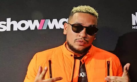 தென் ஆப்பிரிக்காவில் பிரபல ராப் பாடகர் சுட்டுக்கொலை