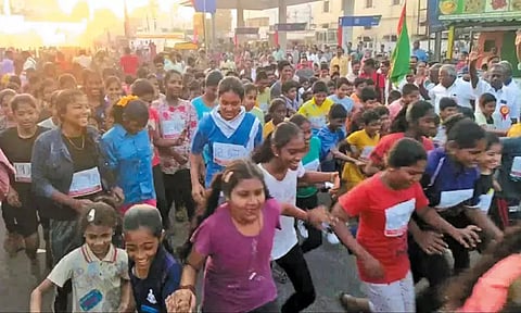 விழிப்புணர்வு மாரத்தான் ஓட்டம்