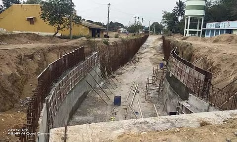 ரெயில்வே சுரங்கப்பாதை பணியை விரைந்து முடிக்க வேண்டும்