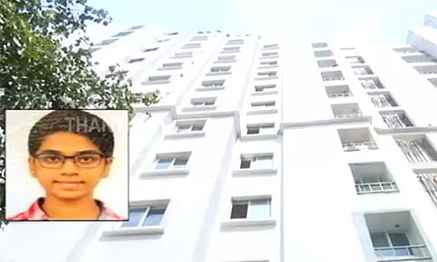 10-வது மாடியில் இருந்து குதித்து எம்.பி.பி.எஸ் மாணவி தற்கொலை: கடிதம் சிக்கியது - சென்னையில் பரபரப்பு
