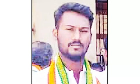 மோட்டார் சைக்கிள்கள் நேருக்குநேர் மோதல்: இளைஞர் காங்கிரஸ் செயலாளா பலி