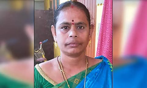 பெரும்பாக்கத்தில் தாயை இரும்பு கம்பியால் அடித்துக்கொன்ற மகன்