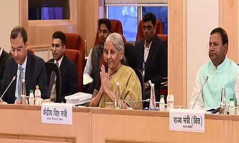 ஜி.எஸ்.டி. கணக்கு தாக்கல் தாமதத்துக்கான அபராதம் சீரமைப்பு; சரக்கு, சேவை வரி கவுன்சில் கூட்டத்தில் முடிவு