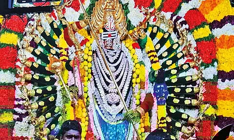 காஞ்சீபுரம் அங்காளம்மன் கோவிலில் மயான கொள்ளை திருவிழா