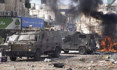 இஸ்ரேல் ராணுவம் திடீர் தாக்குதல்: 11 பாலஸ்தீனியர்கள் பலி; 100 பேர் காயம்