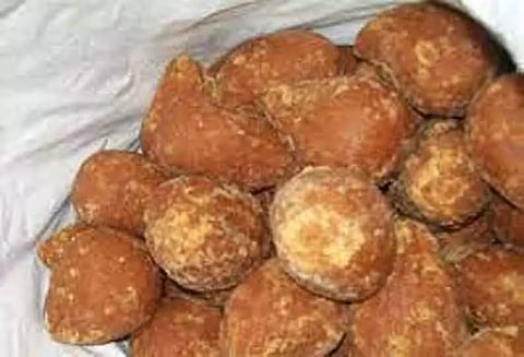 உற்பத்தி அதிகரிப்பால் வெல்லம் விலை வீழ்ச்சி