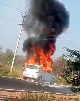 சாலையில் சென்ற கார் திடீரென தீப்பிடித்து எரிந்து சேதம்