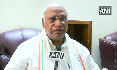 நாடாளுமன்ற தேர்தலில் ஒருமித்த கருத்துள்ள கட்சிகளுடன் கூட்டணி: மல்லிகார்ஜூன் கார்கே