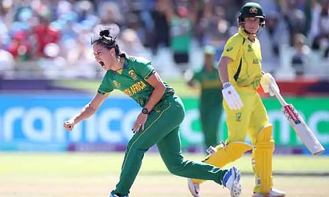 பெண்கள் டி20 உலகக்கோப்பை இறுதிப்போட்டி: தென் ஆப்பிரிக்கா அணிக்கு 157 ரன்கள் இலக்கு நிர்ணயித்தது ஆஸ்திரேலியா ..!