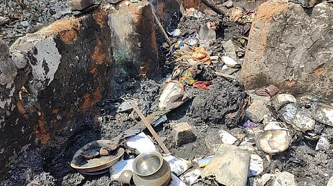 குடிசை வீட்டில் தீ விபத்து