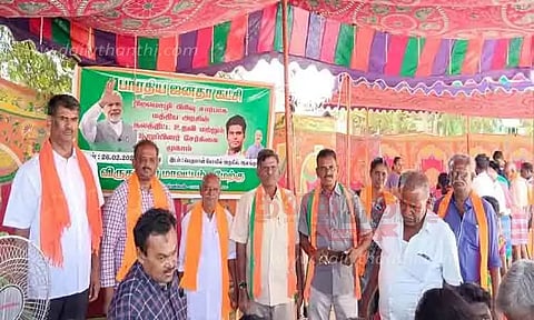 ஆலங்குளத்தில் பா.ஜ.க. கூட்டம்