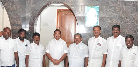 எடப்பாடி பழனிசாமியுடன்,எஸ்.பி.சண்முகநாதன் சந்திப்பு