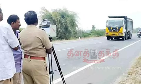 வேகமாக வந்த 5 லாரிகளுக்கு அபராதம்