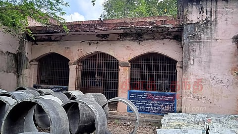 பத்திரப்பதிவு அலுவலகத்திற்கு புதிய கட்டிடம் கட்டப்படுமா?