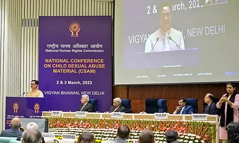 விரைவு கோர்ட்டுகளின் செயல்பாடு திருப்தி அளிக்கவில்லை - மத்திய சட்ட மந்திரி