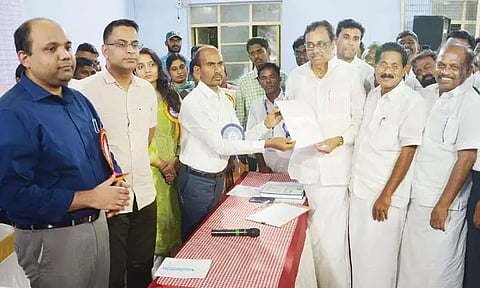 ஈரோடு கிழக்கு தொகுதியில் 66,233 வாக்குகள் வித்தியாசத்தில் இளங்கோவன் அமோக வெற்றி