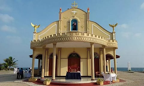 கச்சத்தீவு திருவிழா இன்று துவக்கம் - ராமேசுவரத்தில் இருந்து 72 படகுகளில் 2400 பேர் பயணம்..!