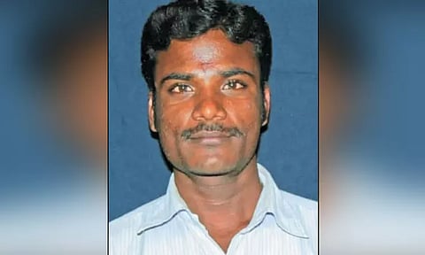 தனியார் நிறுவன ஊழியர் தூக்குப்போட்டு தற்கொலை