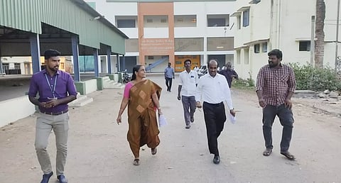 ஒழுங்குமுறை விற்பனைக்கூடத்தில் அதிகாரி ஆய்வு