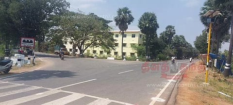 ஒரத்தநாடு பிரிவு சந்திப்பில் உயர்கோபுர மின்விளக்கு அமைக்கப்படுமா?