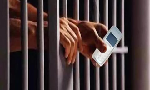 புழல் சிறையில் கைதியிடம் செல்போன் பறிமுதல்