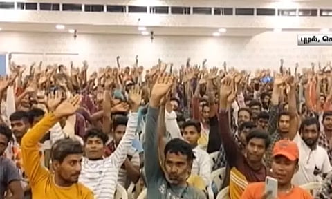 "தமிழகத்தில் பணிபுரிவதில் எங்களுக்கு மகிழ்ச்சி" - ஆலோசனை கூட்டத்தில் வட மாநிலத்தவர்கள் நெகிழ்ச்சி