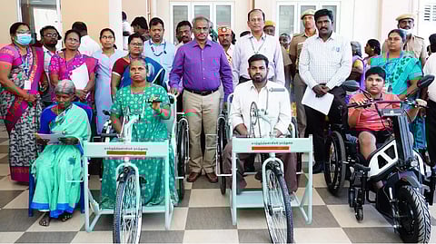 மாற்றுத்திறனாளிகளுக்கு நலத்திட்ட உதவிகள்