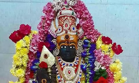 முருகன் கோவில்களில் சிறப்பு அபிஷேகம்