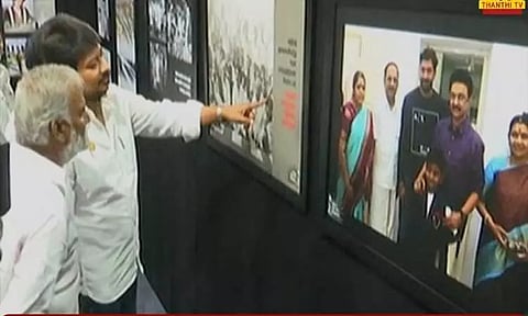 சென்னை : முதல்-அமைச்சர் புகைப்பட கண்காட்சியை பார்வையிட்டார் அமைச்சர் உதயநிதி ஸ்டாலின்..!