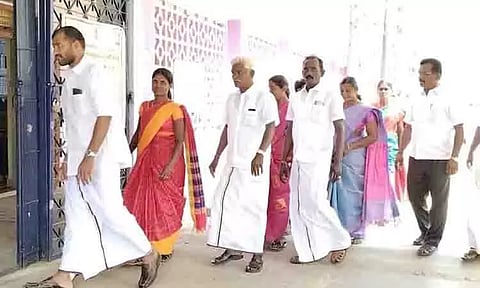 நம்பிக்கை இல்லா தீமானம் நிறைவேற்றப்பட்டதால் தோகைமலை ஒன்றியக்குழுத்தலைவியின் பதவி பறிபோனது