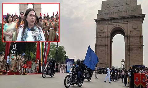 நக்சல் ஆதிக்க பகுதியை நோக்கி 1,848 கி.மீ. பைக் பயணம்; 75 சி.ஆர்.பி.எப். வீராங்கனைகள் பங்கேற்பு