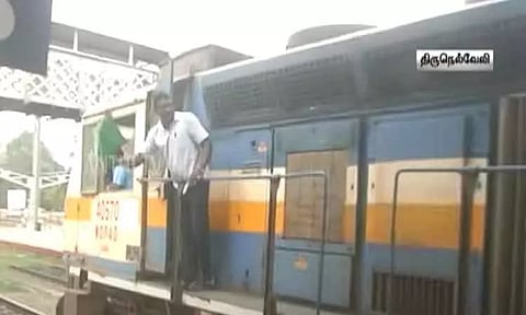 நெல்லை-தென்காசி இடையே 121 கி.மீ. வேகத்தில் ரெயில் சோதனை ஓட்டம்